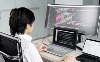 滑县 api php源码,下载的php源码怎么运行呢？